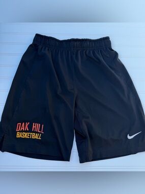 Nike Oak Hill Basketball Shorts youth large